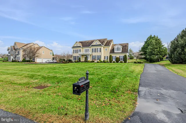 $875,000 | 19 Sienna Drive, Landenberg, PA 19350