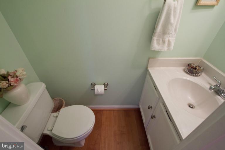 11950 Hollowwind Court Reston, VA 20194 - Photo 13 of 30 Bath