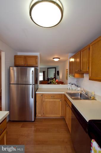 11950 Hollowwind Court Reston, VA 20194 - Photo 14 of 30 Kitchen