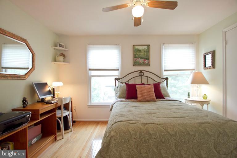 11950 Hollowwind Court Reston, VA 20194 - Photo 3 of 30 Bedroom