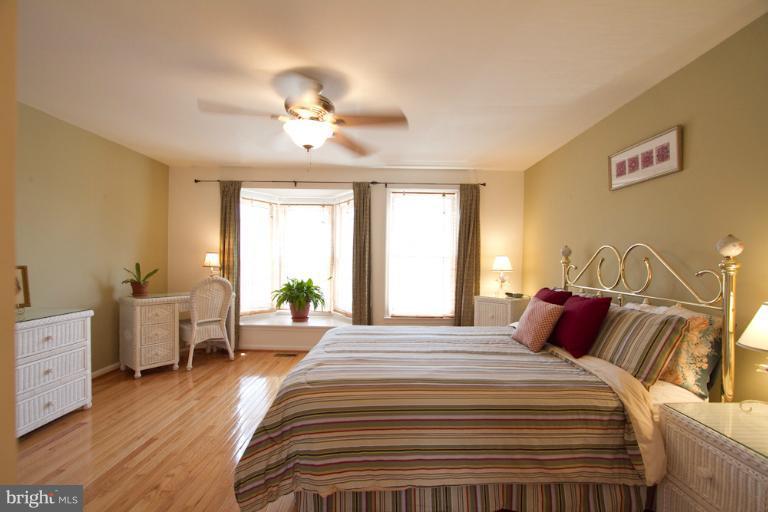 11950 Hollowwind Court Reston, VA 20194 - Photo 25 of 30 Bedroom (Master)