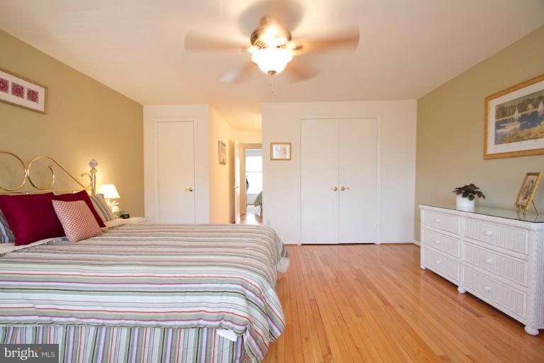 11950 Hollowwind Court Reston, VA 20194 - Photo 27 of 30 Bedroom (Master)