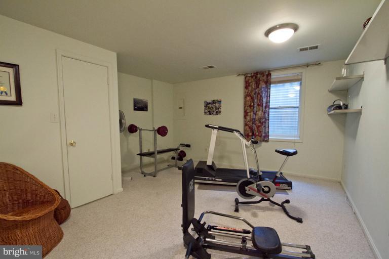 11950 Hollowwind Court Reston, VA 20194 - Photo 4 of 30 Bedroom