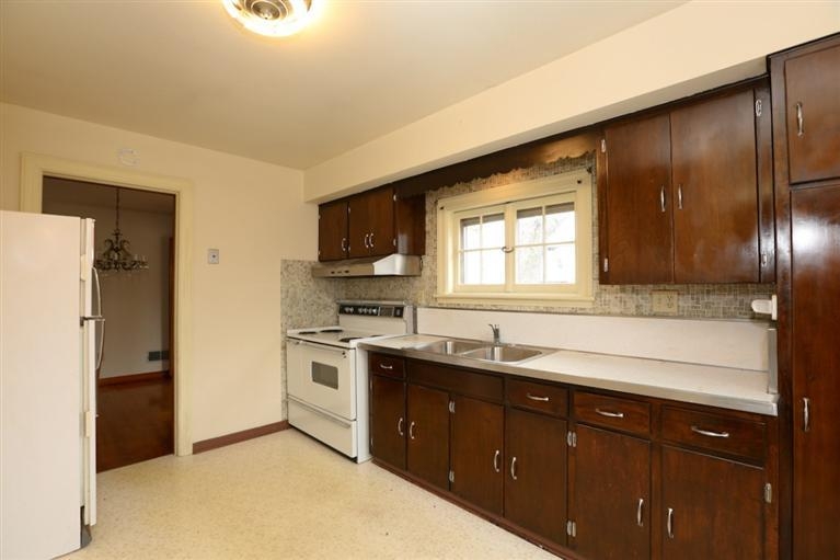 317 North Rensselaer Street Griffith, IN 46319 - Photo 5 of 10 767x511
