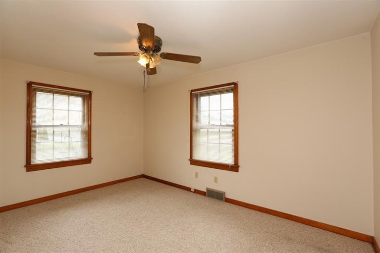 317 North Rensselaer Street Griffith, IN 46319 - Photo 6 of 10 767x511