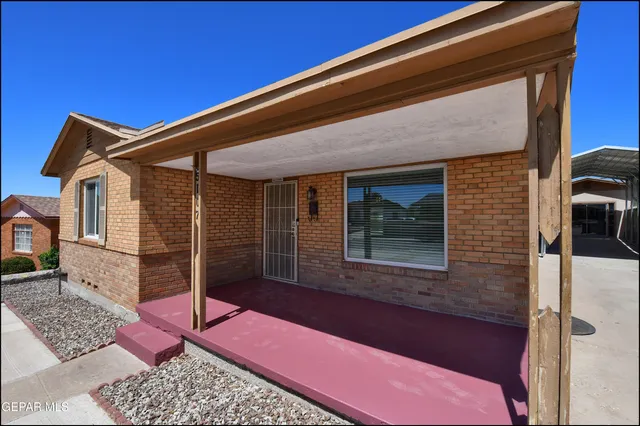 $298,900 | 5107 Raymond Jays Road, El Paso, TX 79903