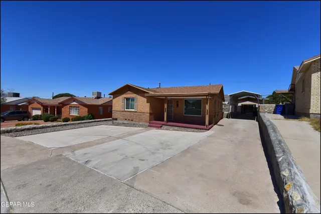 $298,900 | 5107 Raymond Jays Road, El Paso, TX 79903