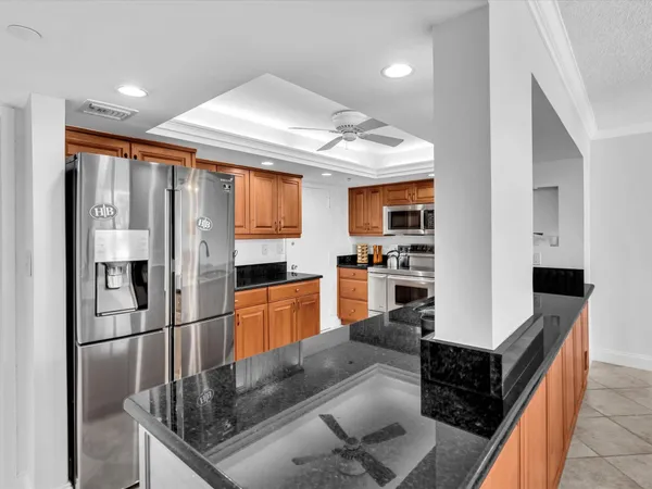 $2,250 | 1150 Hillsboro Mile, Unit 204, Hillsboro Beach, FL 33064