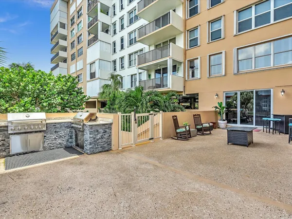$2,250 | 1150 Hillsboro Mile, Unit 204, Hillsboro Beach, FL 33064