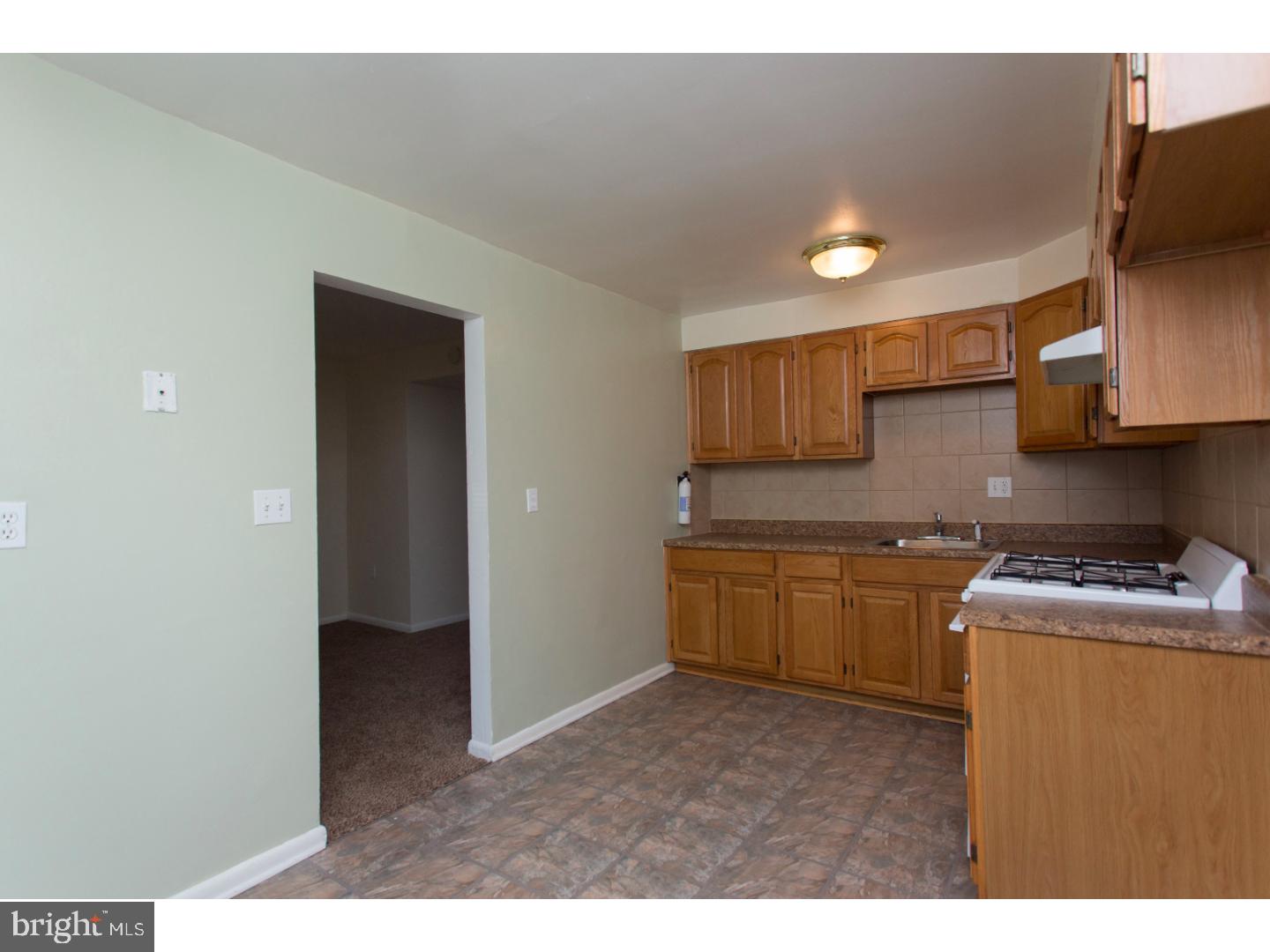 1303 Powell Road Brookhaven, PA 19015 - Photo 12 of 24