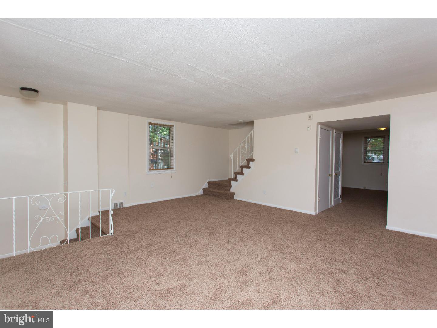 1303 Powell Road Brookhaven, PA 19015 - Photo 3 of 24