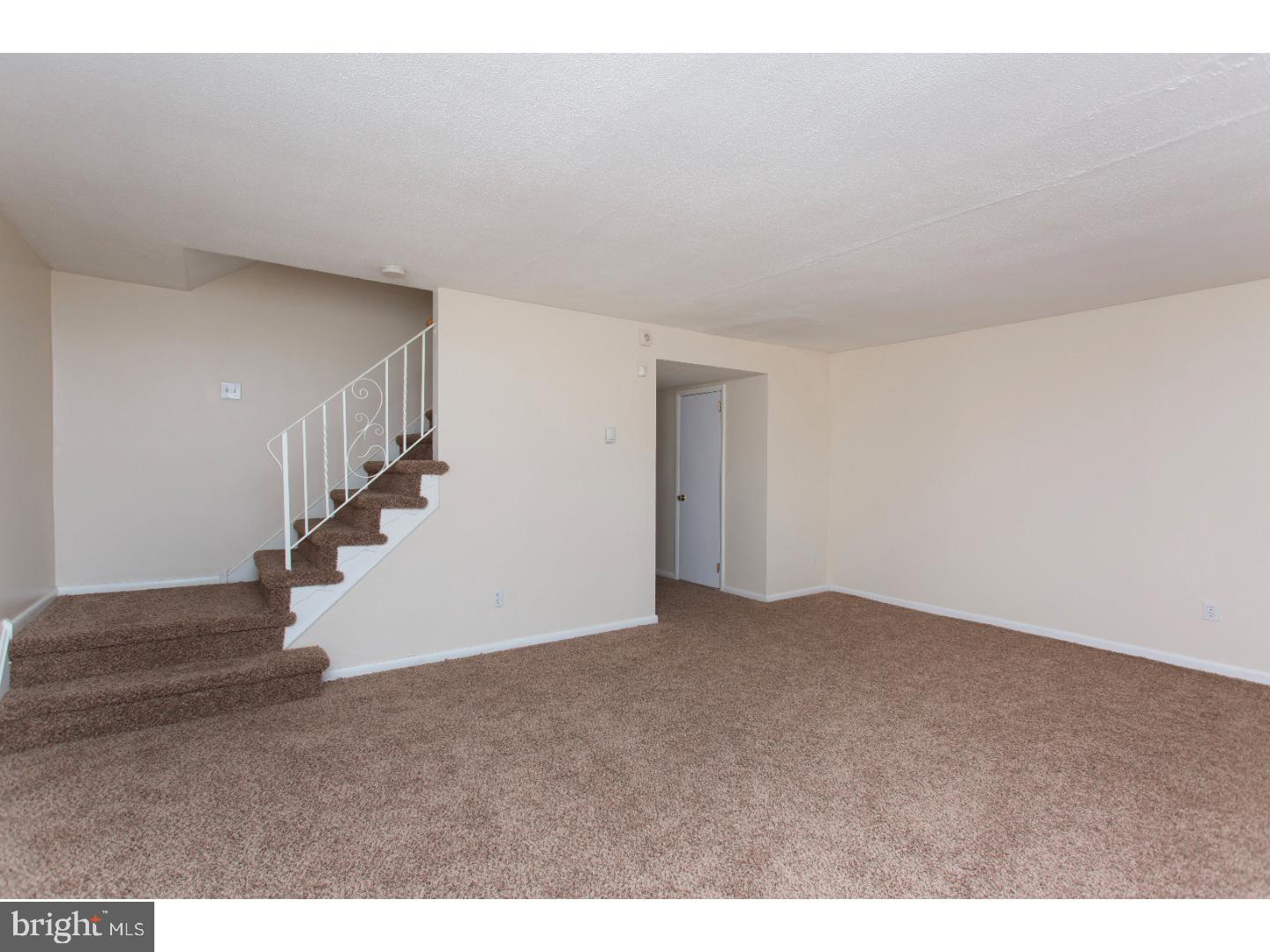 1303 Powell Road Brookhaven, PA 19015 - Photo 5 of 24