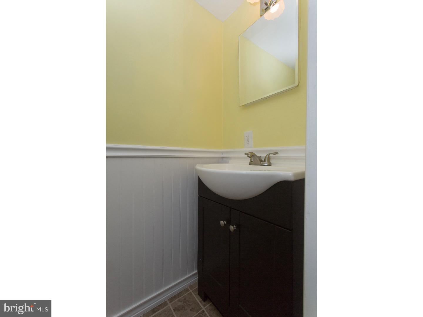 1303 Powell Road Brookhaven, PA 19015 - Photo 6 of 24