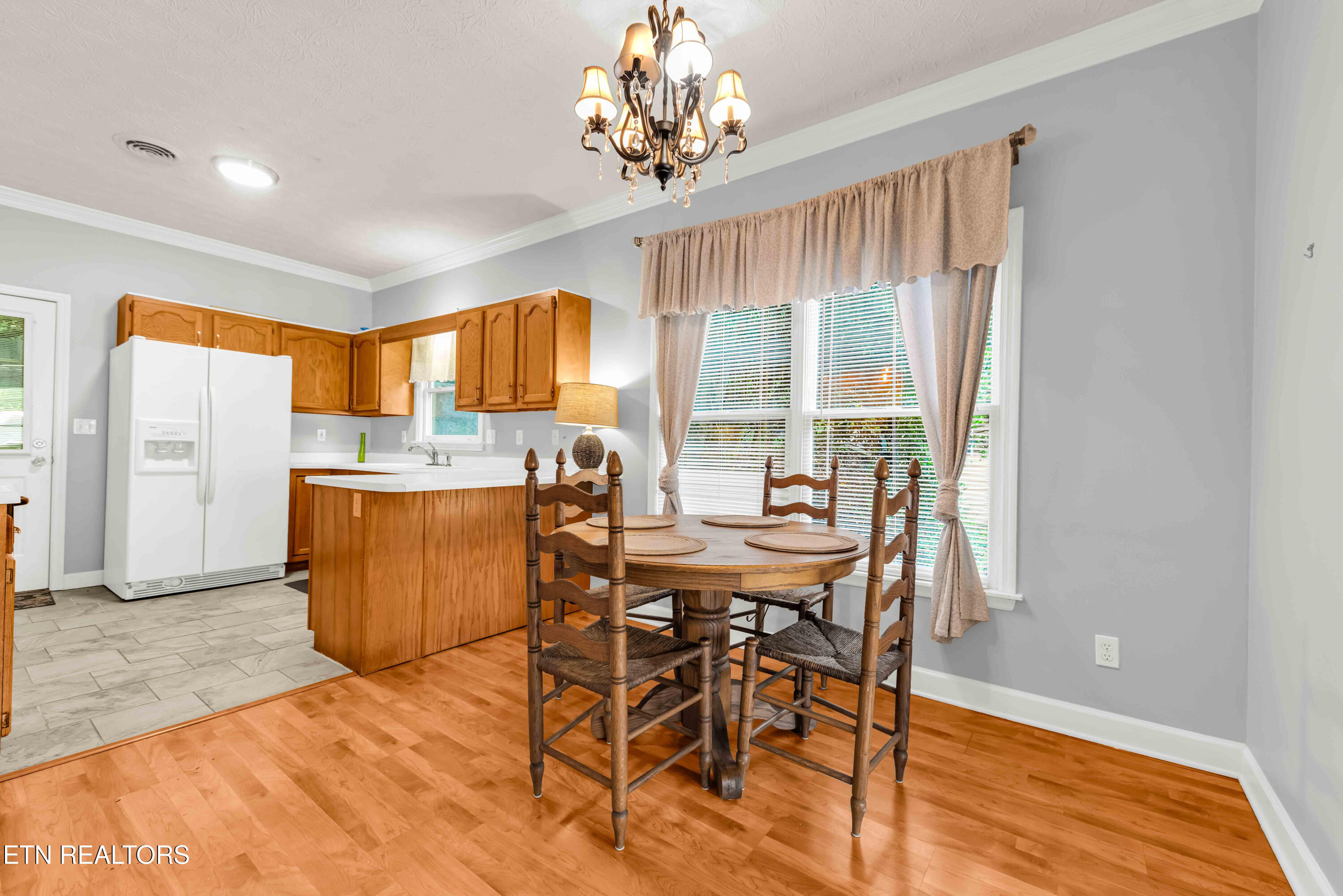 16 Belmont Court Oak Ridge, TN 37830 - Photo 6 of 22 7