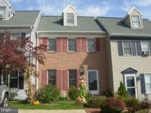 9 Pheasant Lane Lititz, PA 17543 - Photo 1 of 7