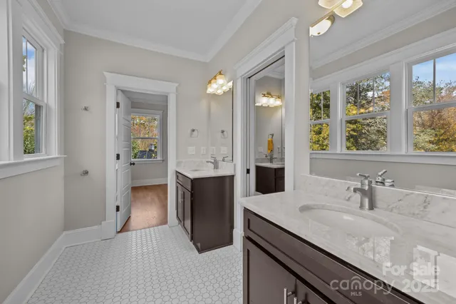 $1,899,000 | 933 Sedgefield Road, Charlotte, NC 28209