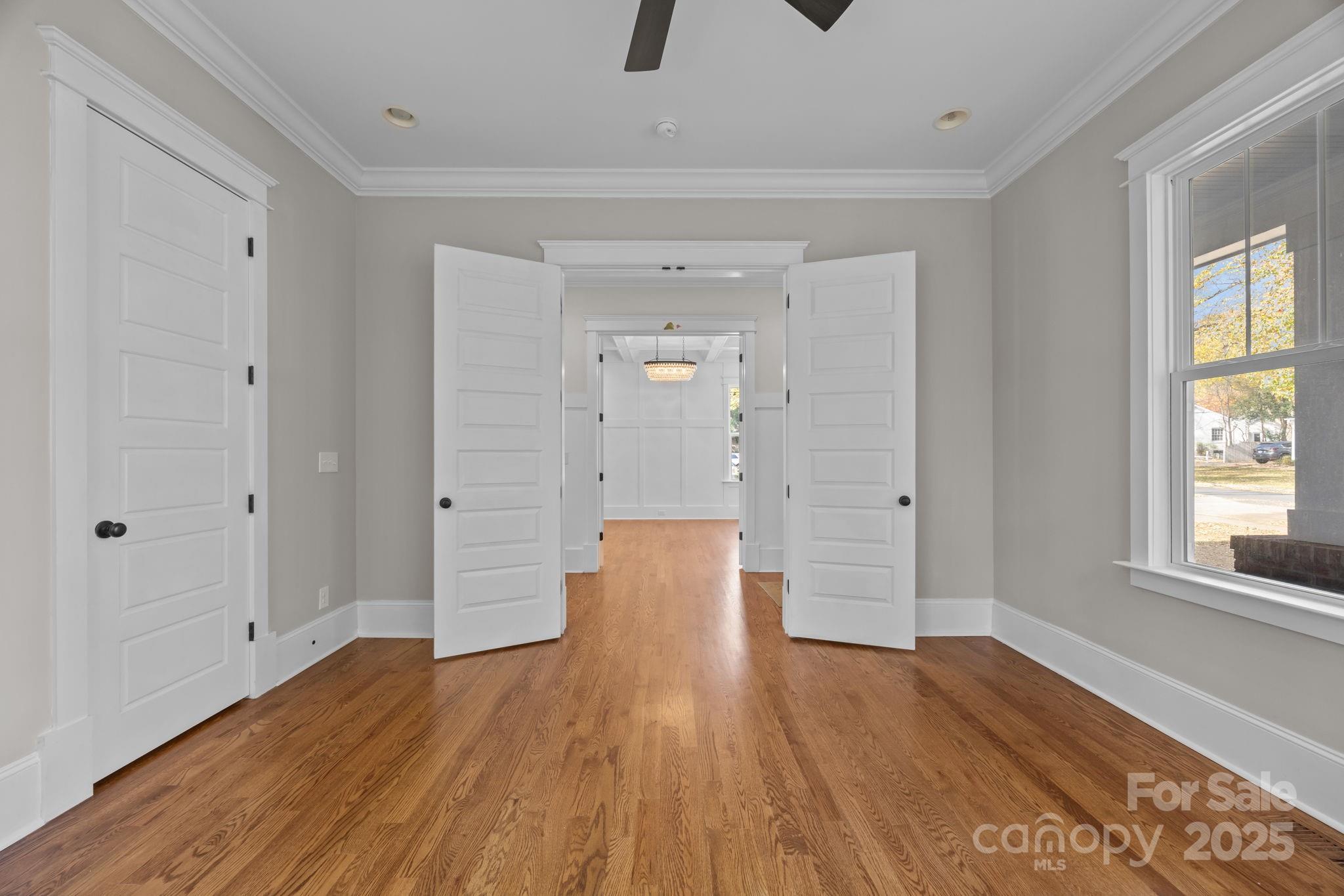 933 Sedgefield Road Charlotte, NC 28209 - Photo 10 of 47