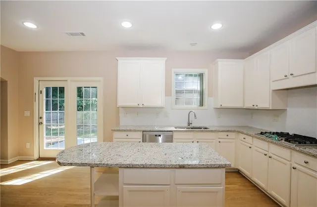 $2,650 | 6614 Mimosa Circle, Tucker, GA 30084