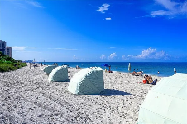 $7,500 | 592 Beachwalk Circle, Unit N202, Naples, FL 34108