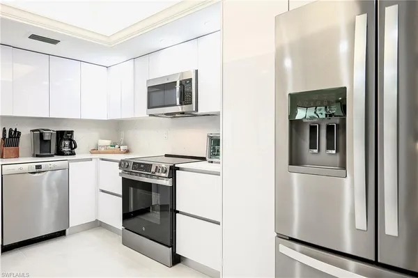 $7,500 | 592 Beachwalk Circle, Unit N202, Naples, FL 34108