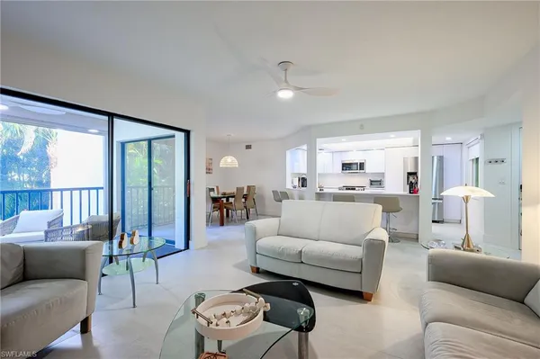 $7,500 | 592 Beachwalk Circle, Unit N202, Naples, FL 34108