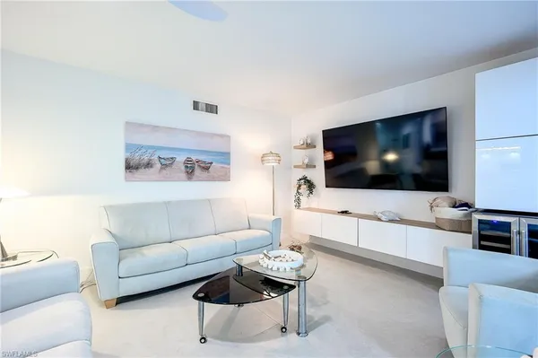 $7,500 | 592 Beachwalk Circle, Unit N202, Naples, FL 34108