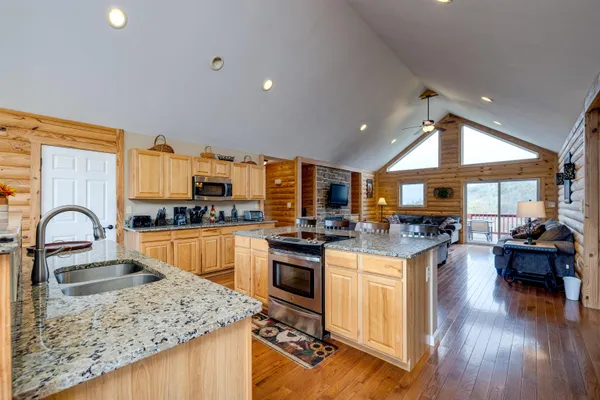 $1,349,900 | 2225-2319 Valley Burg Road, Luray, VA 22835