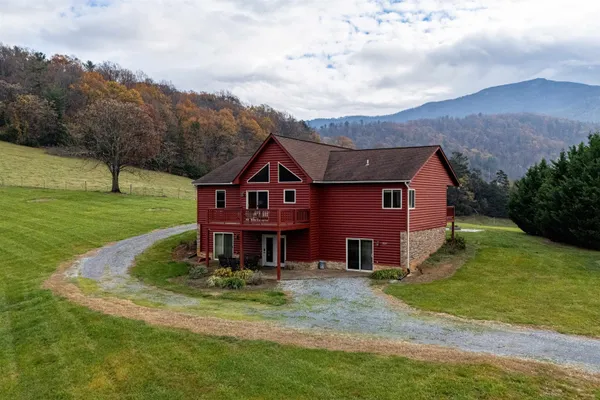 $1,349,900 | 2225-2319 Valley Burg Road, Luray, VA 22835