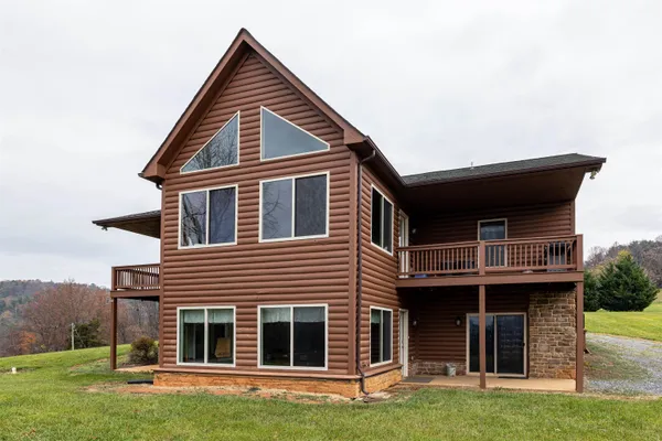 $1,349,900 | 2225-2319 Valley Burg Road, Luray, VA 22835
