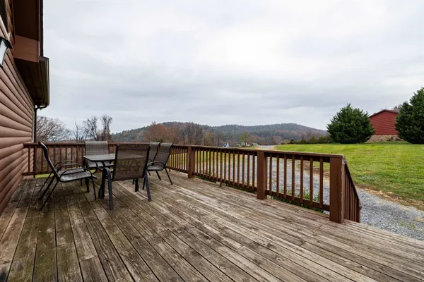 $1,349,900 | 2225-2319 Valley Burg Road, Luray, VA 22835