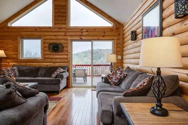 $1,349,900 | 2225-2319 Valley Burg Road, Luray, VA 22835