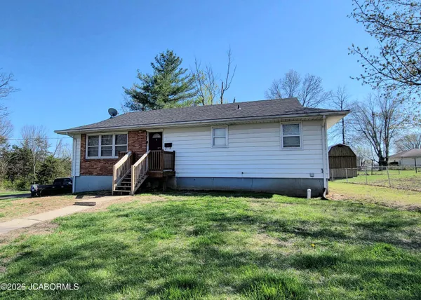 1208 Perry Lane, Fulton, MO 65251