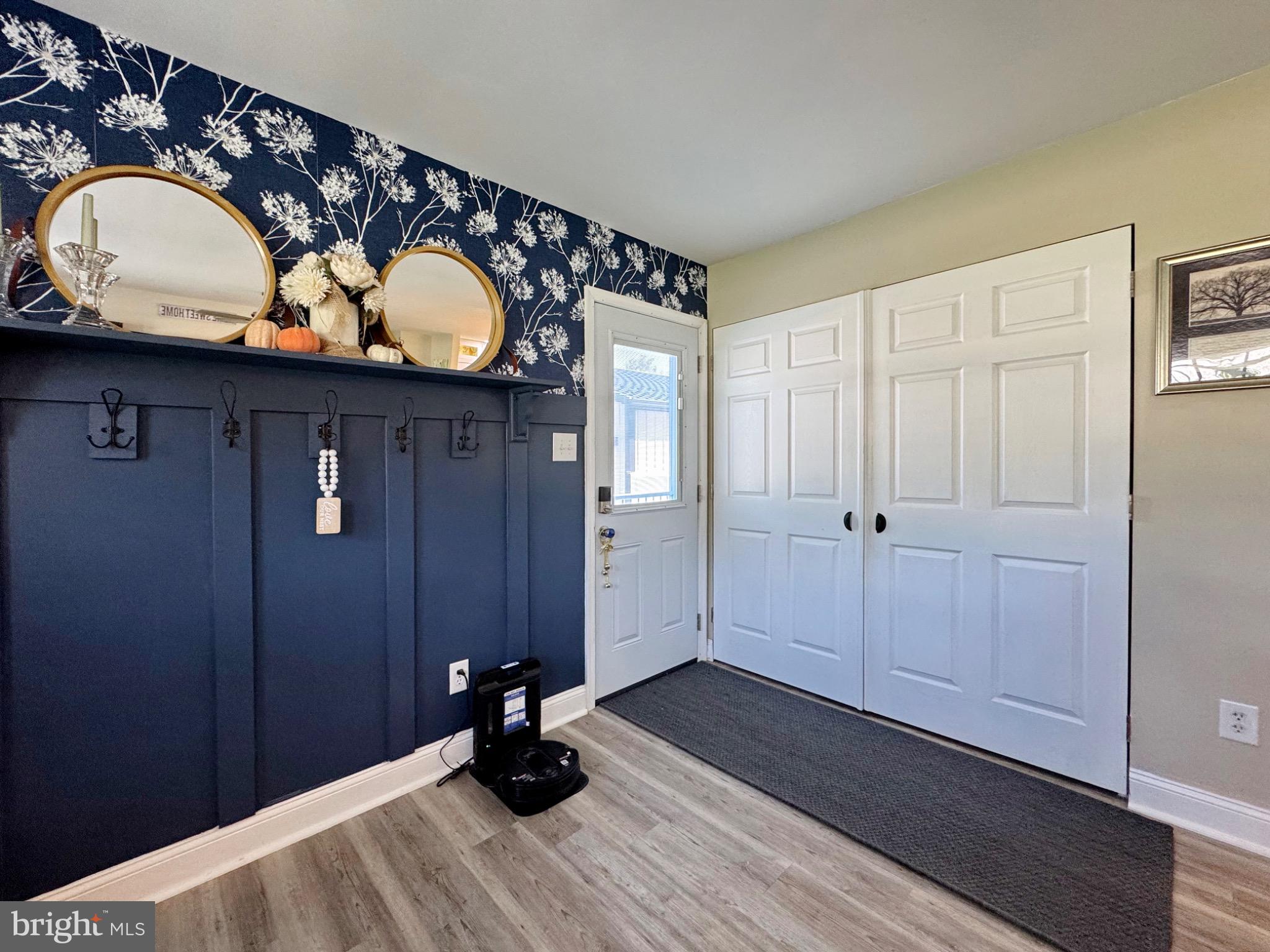 7406 Robin Road La Plata, MD 20646 - Photo 27 of 89 Charming entryway with stylish accents.