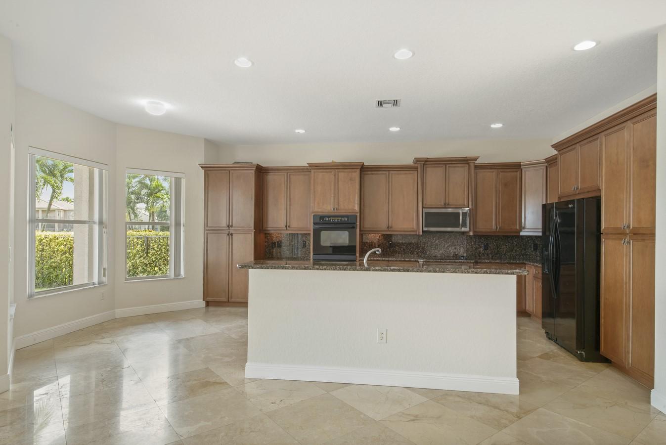 10908 Sunset Ridge Circle Boynton Beach, FL 33473 - Photo 11 of 75 Snack Bar