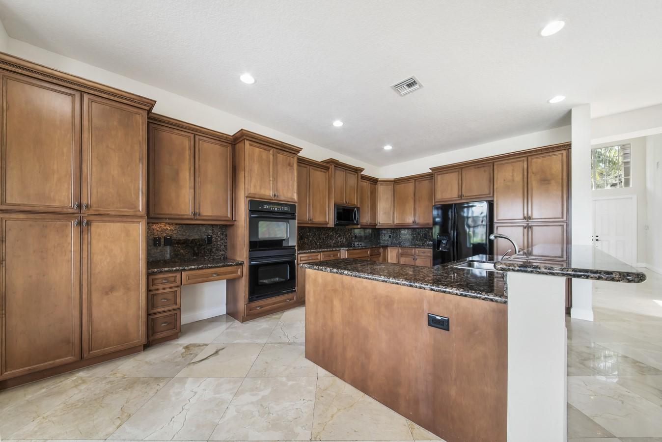 10908 Sunset Ridge Circle Boynton Beach, FL 33473 - Photo 13 of 75 Double Oven