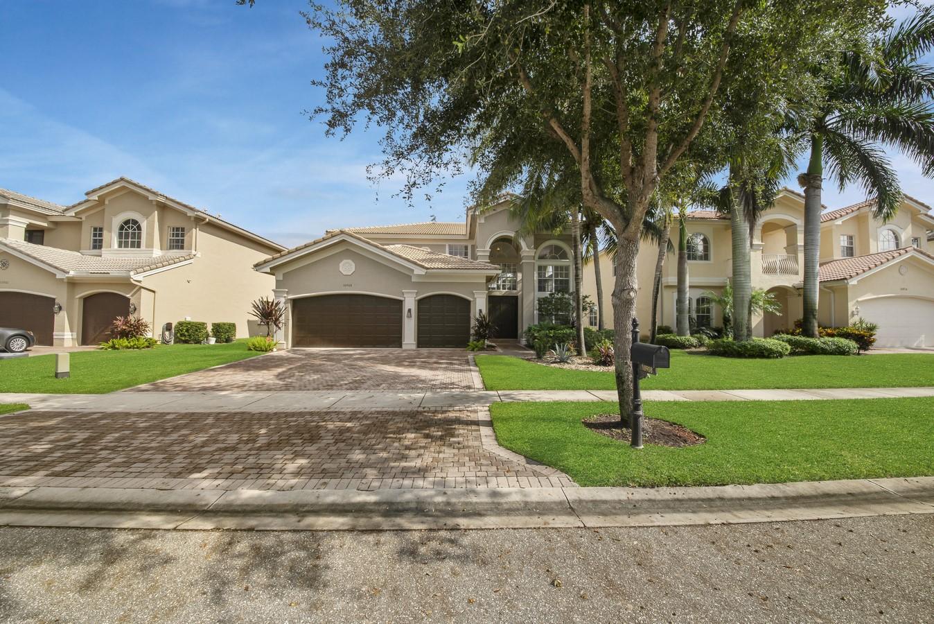 10908 Sunset Ridge Circle Boynton Beach, FL 33473 - Photo 40 of 75 Front of Home