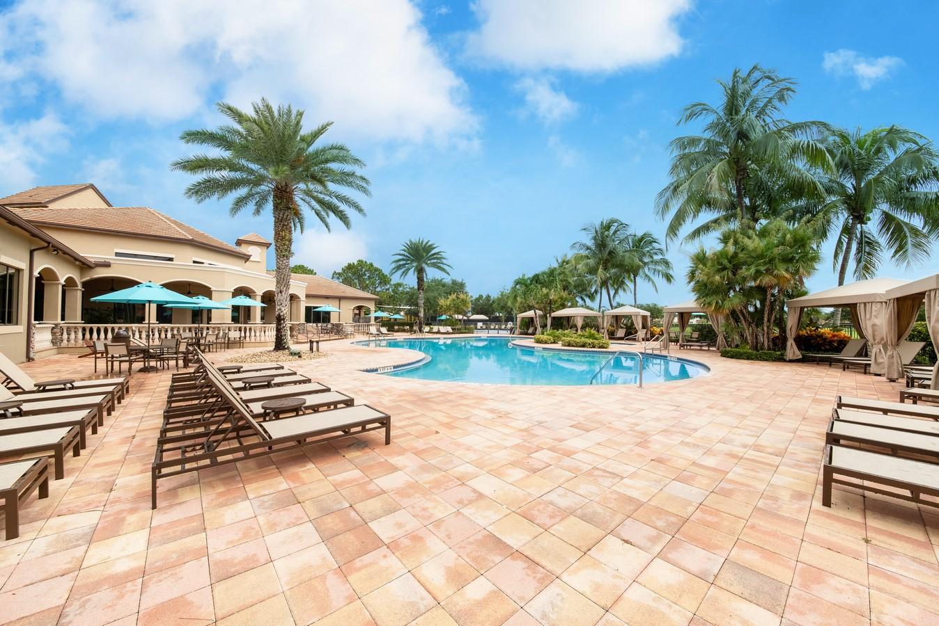 10908 Sunset Ridge Circle Boynton Beach, FL 33473 - Photo 63 of 75 Back of Clubhouse