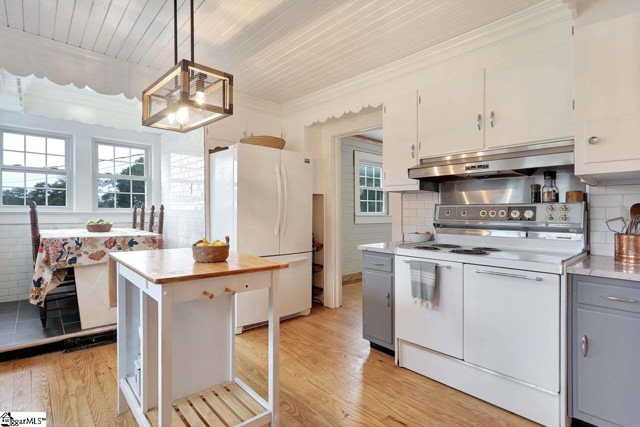 510 Tigerville Road Travelers Rest, SC 29690 - Photo 6 of 36 Gallery Image 6