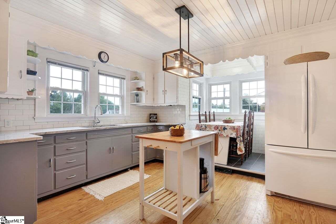 510 Tigerville Road Travelers Rest, SC 29690 - Photo 7 of 36 Gallery Image 7