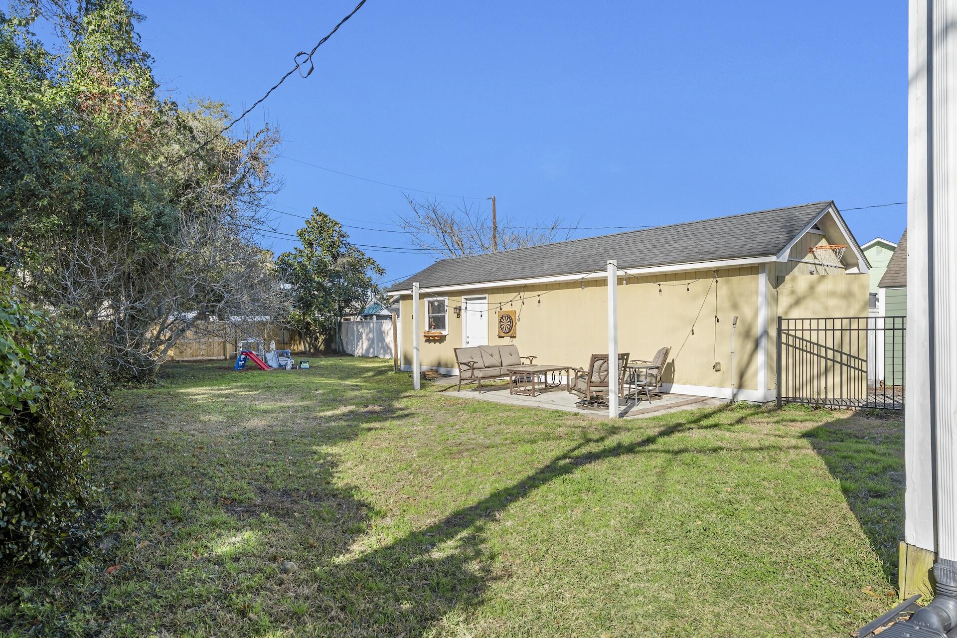 4811 Berckman Road North Charleston, SC 29405 - Photo 4 of 25 SDH07809