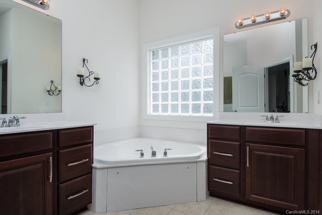 8306 Ruby Valley Road Charlotte, NC 28277 - Photo 9 of 16 Gallery Image 9