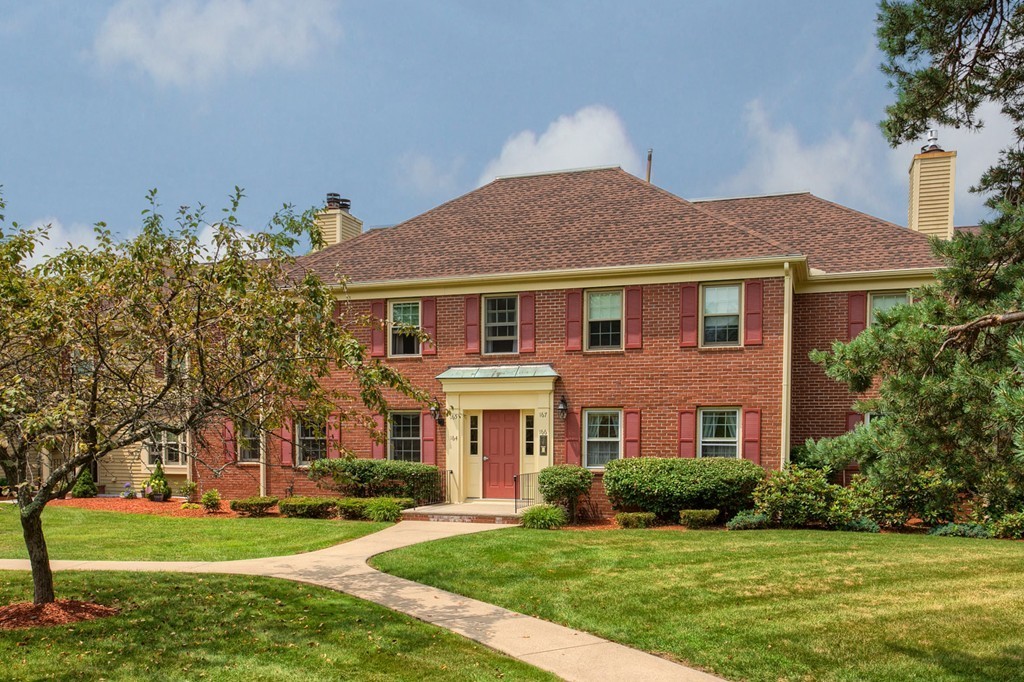 164 Village Post Road, Unit 164 Danvers, MA 01923 - Photo 1 of 26 Gallery Image 1