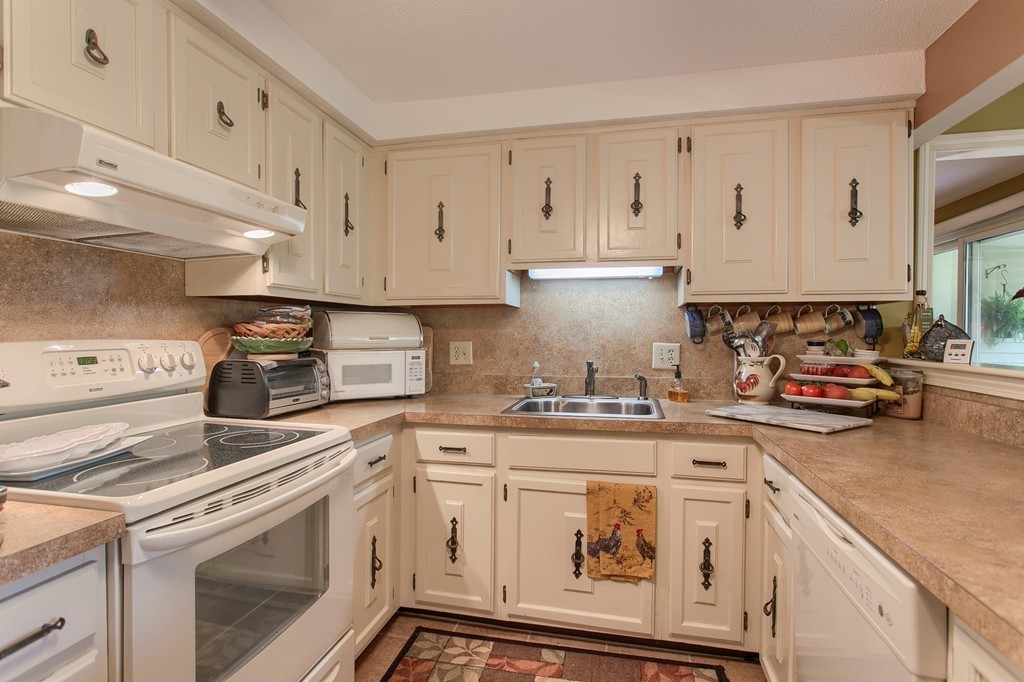 164 Village Post Road, Unit 164 Danvers, MA 01923 - Photo 10 of 26 Gallery Image 10