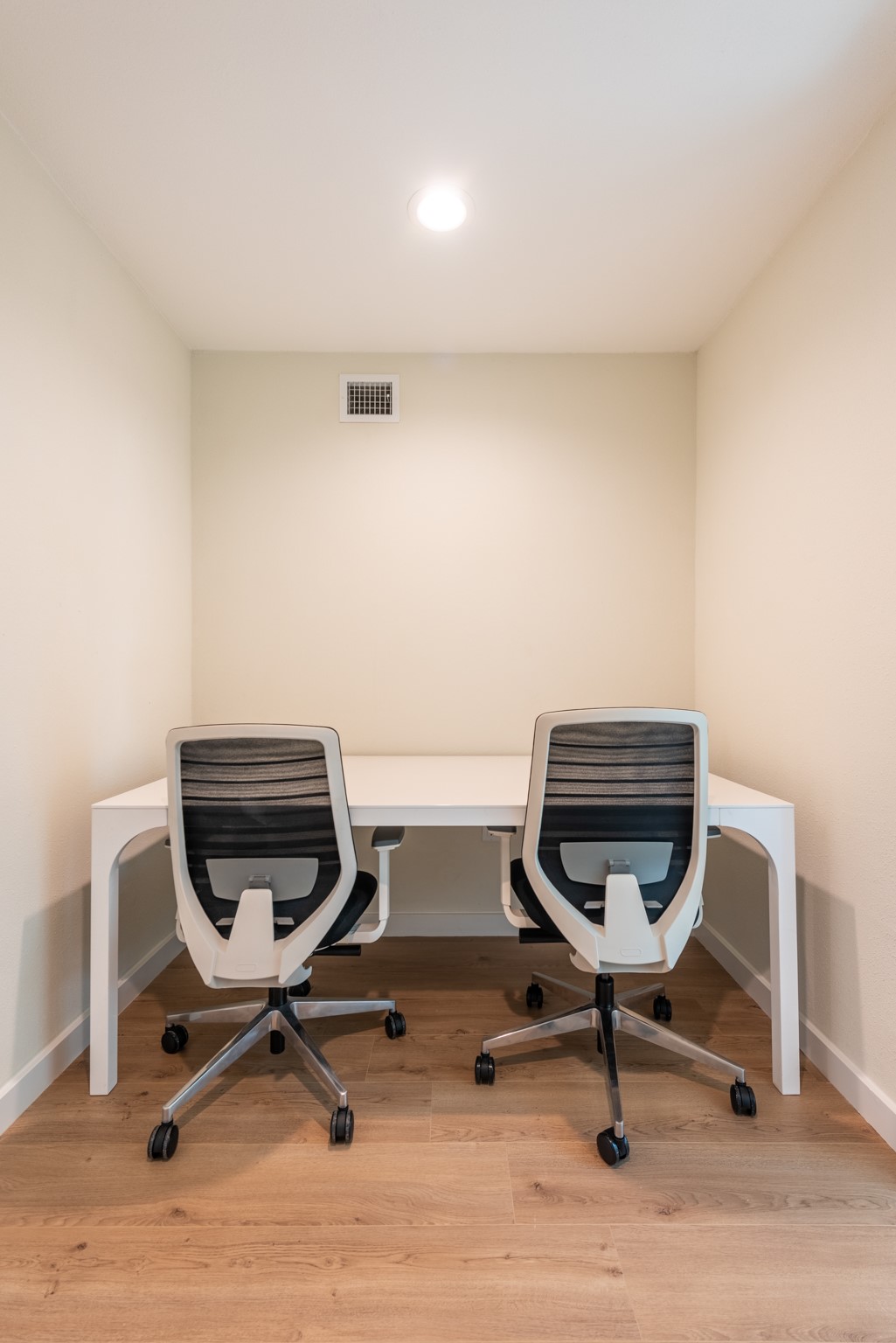7304 Geneva Drive Austin, TX 78723 - Photo 33 of 39 a view of workspace