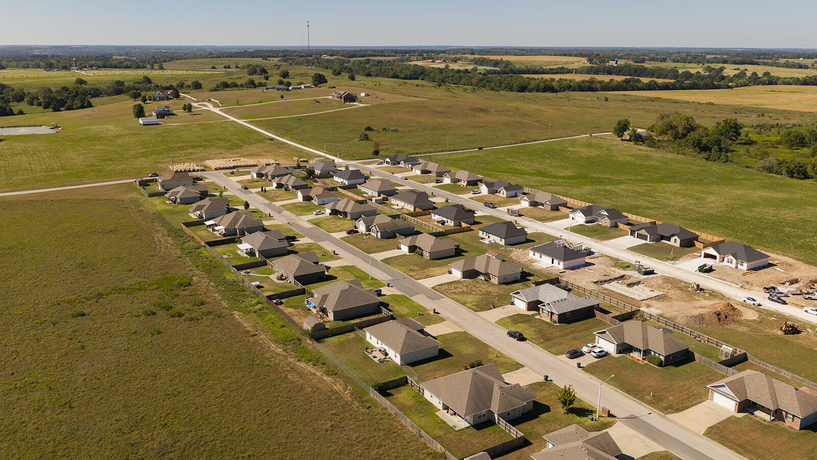 4716 South 125th Road Bolivar, MO 65613 - Photo 34 of 43 DJI_20260903105145_0247_D