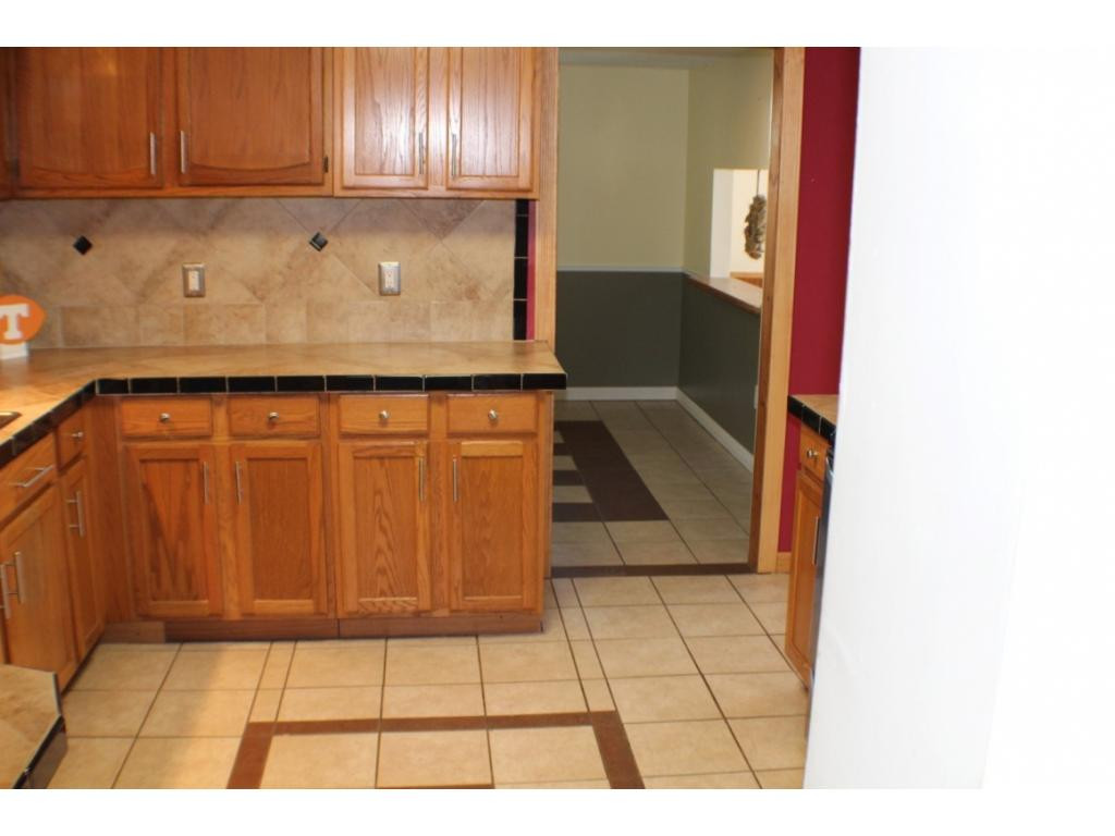 5841 Carters Valley Road Church Hill, TN 37642 - Photo 9 of 26 Photo 9