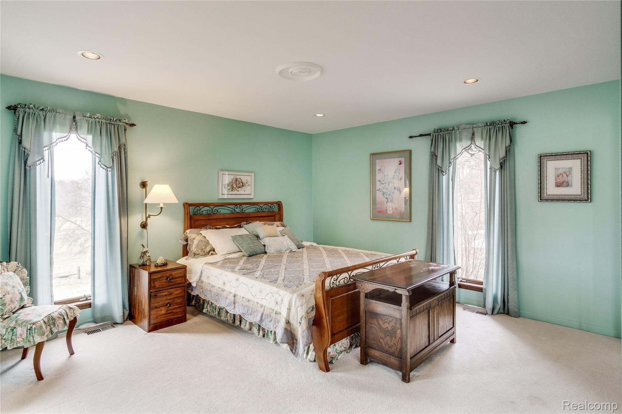 1438 Flushing Road Flushing, MI 48433 - Photo 14 of 32 Interiors (26 of 58).jpg
