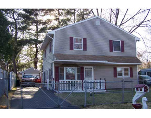 92 Fieldston Street Springfield, MA 01119 - Photo 1 of 13