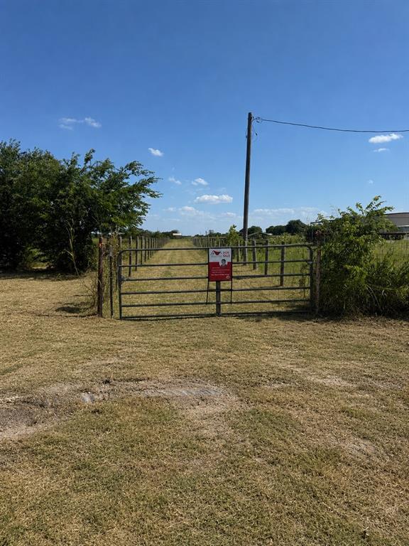 Tbd Krahl Road Valley View, TX 76272 - Photo 2 of 25 a front view of a house with a yard