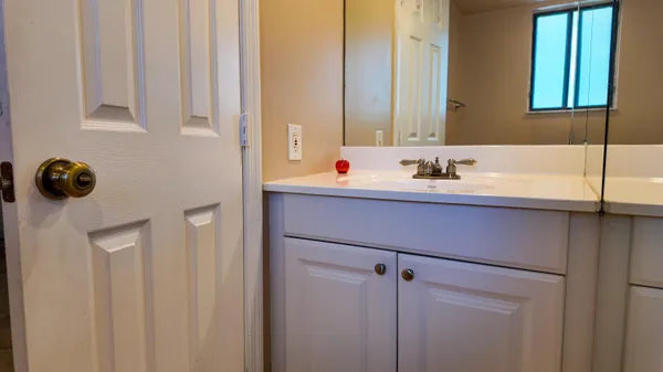 $1,650 | 4363 Trevi Court, Unit 203, Lake Worth, FL 33467